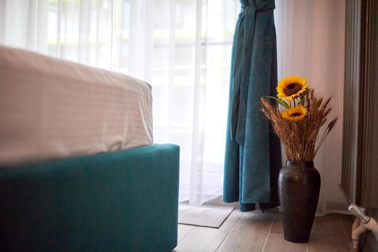 Sun Fantasea Apartment Spa N Pool Beach Resort Неводарі Екстер'єр фото